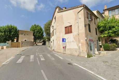 Passage piéton à Cabris